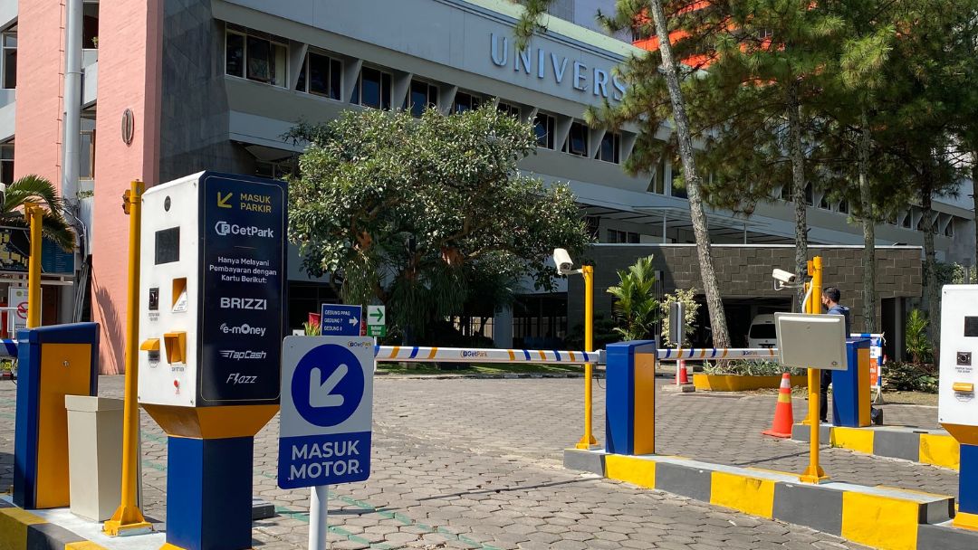 Hal-Hal yang Perlu Diperhatikan Dalam Memarkirkan Kendaraan di Lingkungan UNPAR