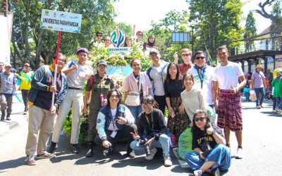 UNPAR Turut Meramaikan Pawai Kendaraan Hias Dalam Rangka Hari Jadi Kota Bandung ke-214